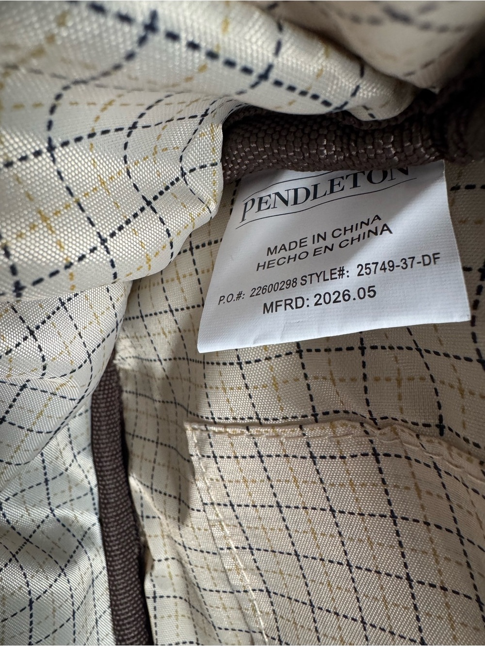 Pendleton Roller Travel Bag, NWT, 11”H, 12”W, 22”L Get it before it’s gone! 💼 💨 - Picture 12 of 16